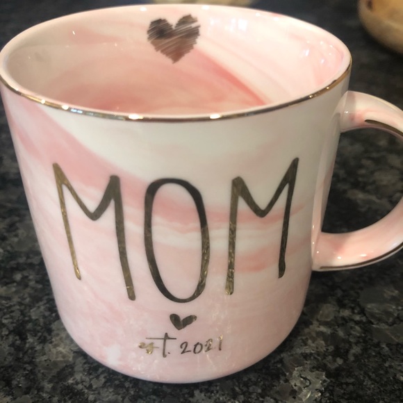 Mom Mug -Est 2021 - Picture 4 of 4
